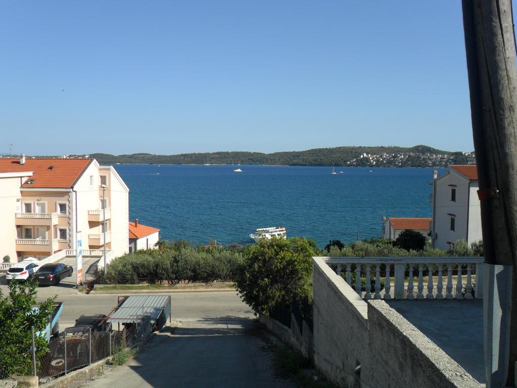 Apartments Valjan Trogir Exterior photo