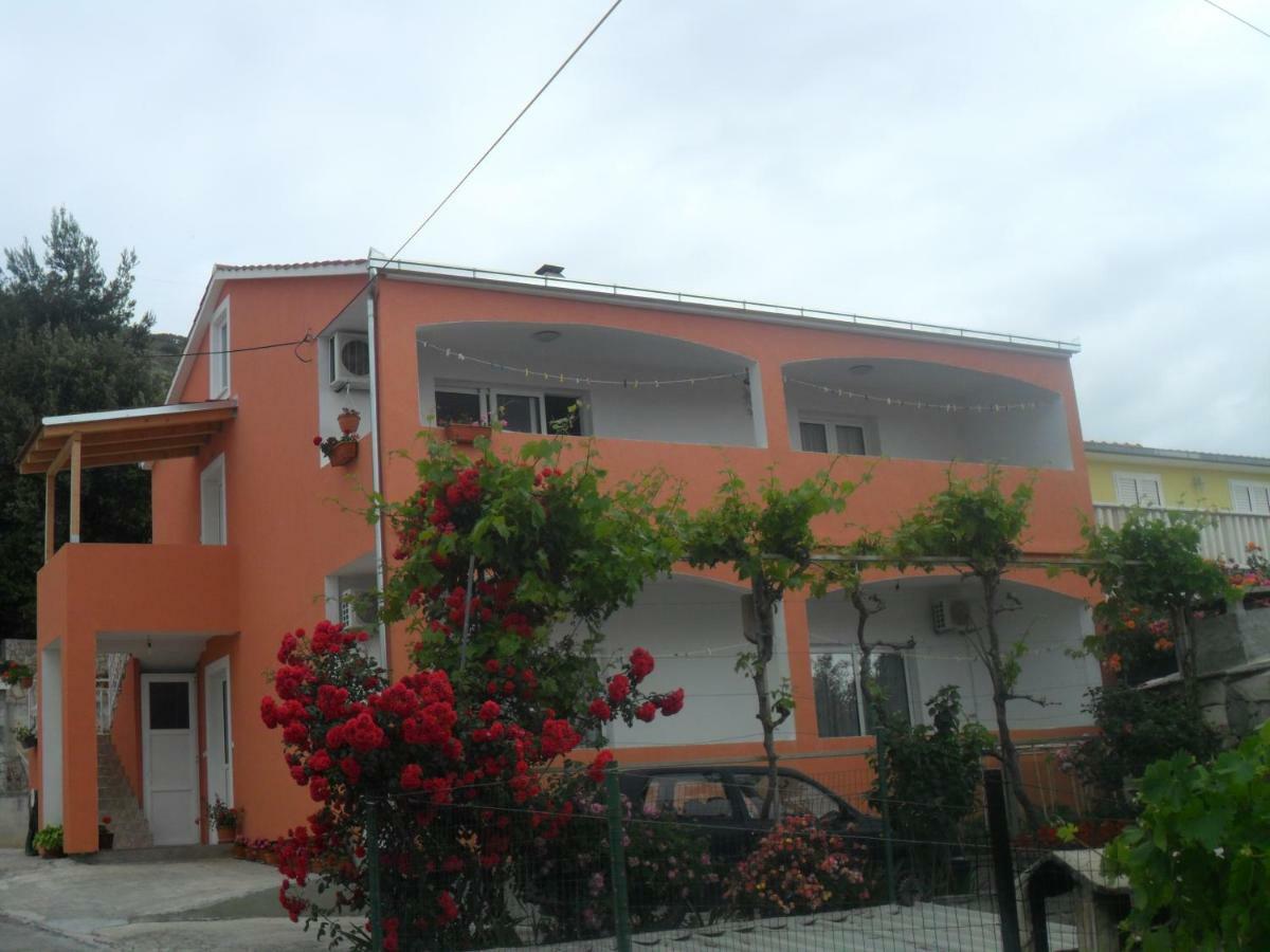 Apartments Valjan Trogir Exterior photo